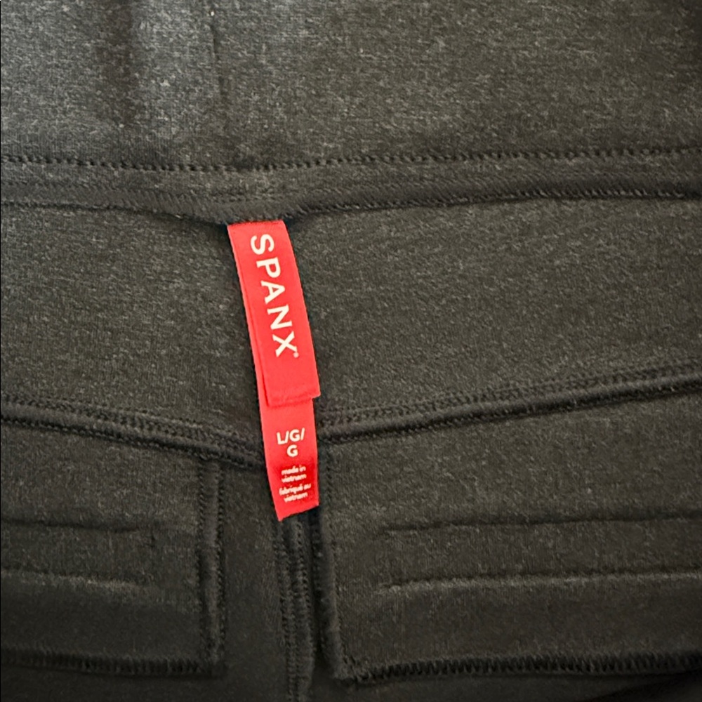 Spanx The Perfect Pant Hi-Rise Flare in Charcoal Heather - Picture 3 of 8